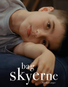 Bag skyerne