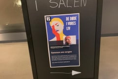 På biblioteket i Sønderborg var der tema-aften om sorg i forbindelse med visningen af udstillingen 'De døde i vores liv'
